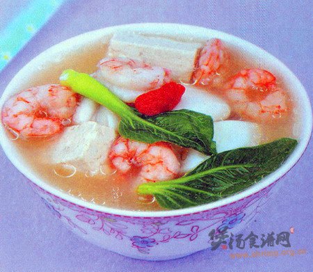 鱿鱼虾仁豆腐煲的做法