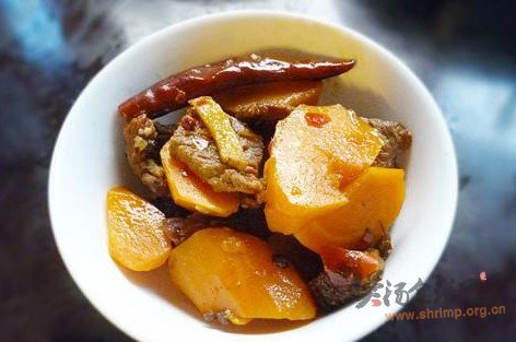 胡萝卜牛肉煲的做法