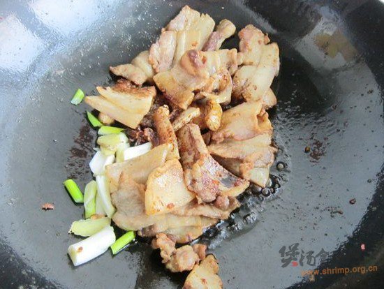 萝卜干肉煲的做法