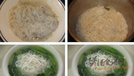 白饭鱼菠菜汤的做法