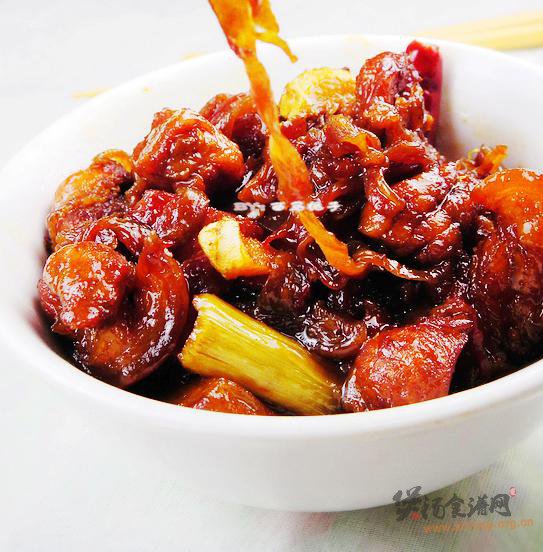 五花肉炖西瓜皮的做法