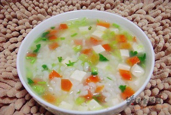 胡萝卜豆腐粥的做法