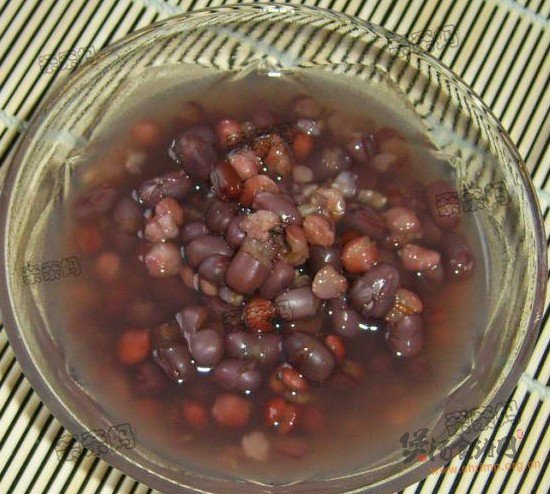 薏米红豆粥的做法