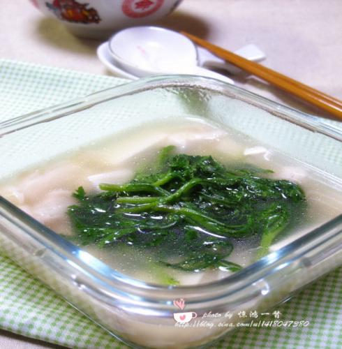 茼蒿豆腐汤的做法