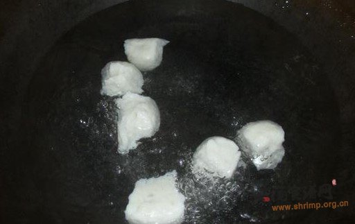 鱼丸冻豆腐汤的做法