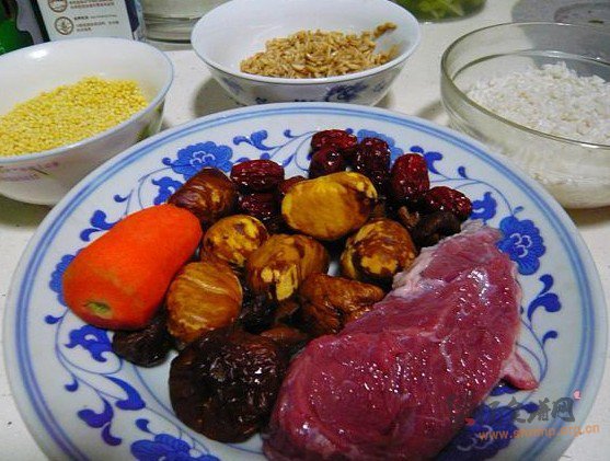 牛肉板栗杂粮养生粥的做法