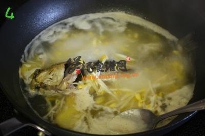 黄豆芽鲶鱼汤的做法