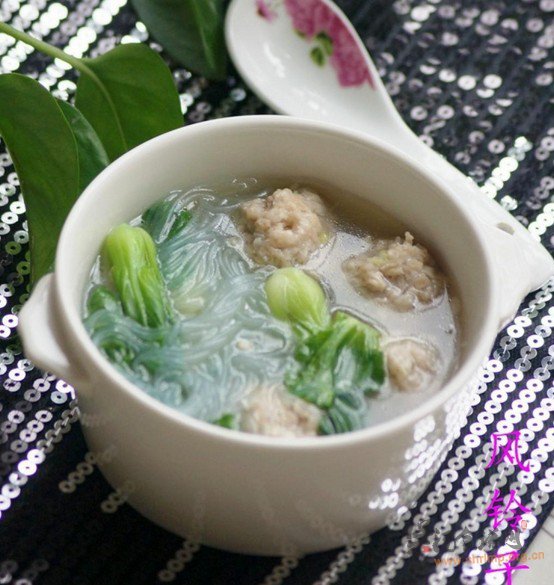 菜心肉丸汤的做法