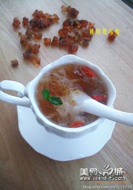 (图)桃胶银耳羹的做法