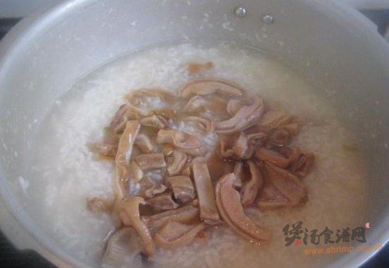 猪肚莲子粥的做法