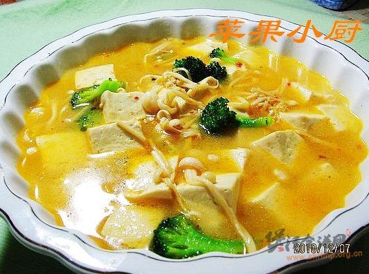 剁椒金针豆腐汤的做法