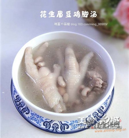 (图)花生眉豆鸡脚汤的做法