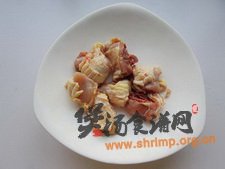 西洋参红枣鸡汤的做法