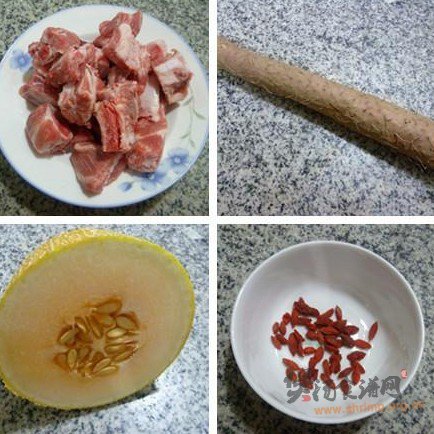 哈密瓜山药排骨汤的做法