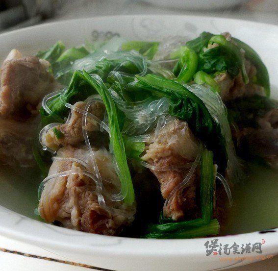 青菜粉丝排骨汤的做法