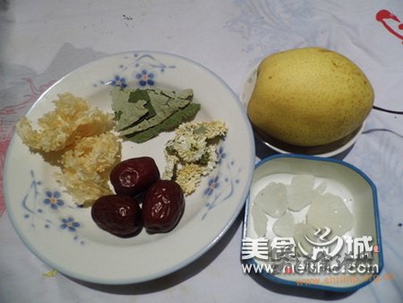 银耳荷叶汤的做法