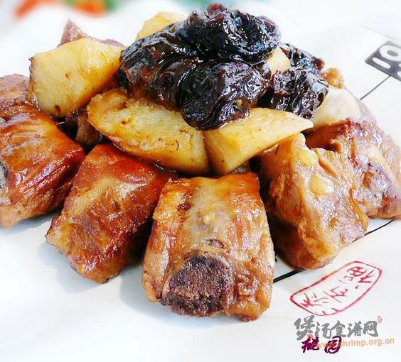 西梅炖小排的做法