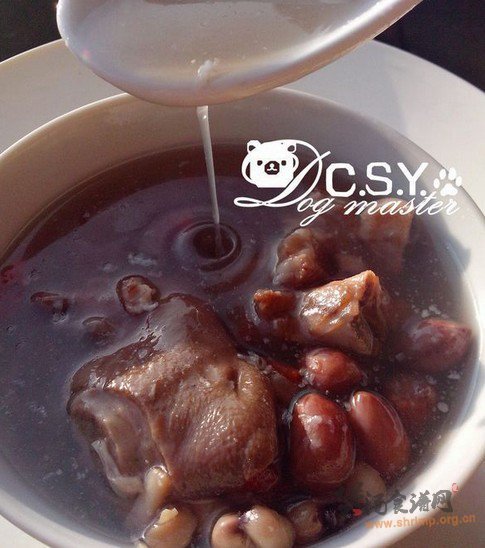 花生眉豆煲猪手的做法