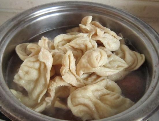 山药粉皮素肠煲的做法