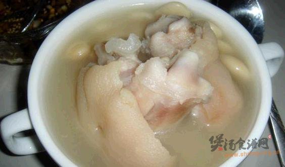 芸豆炖猪脚汤的做法