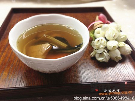 红萝卜菜干猪肺汤的做法
