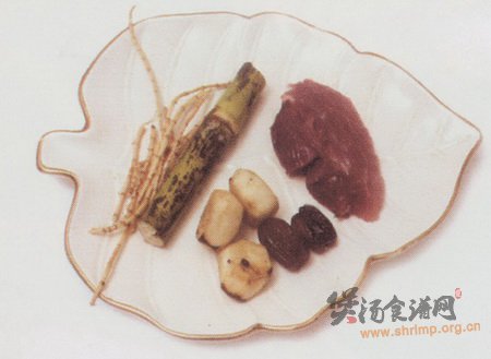 竹蔗茅根瘦肉汤的做法