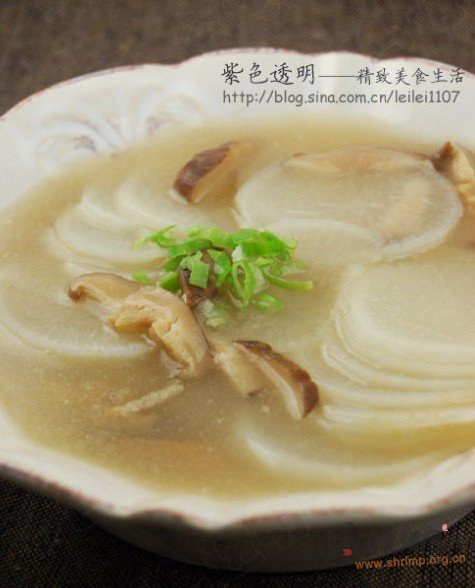 鲜味萝卜汤的做法