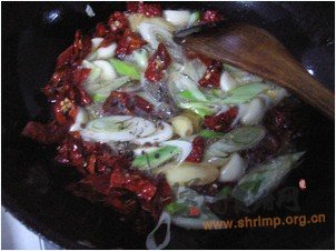 干锅香辣鸡煲的做法