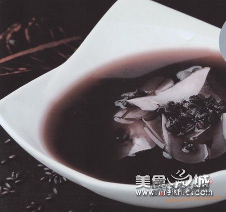 黑米海底椰糖水的做法