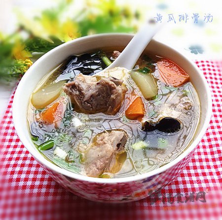 (图)老黄瓜排骨汤的做法