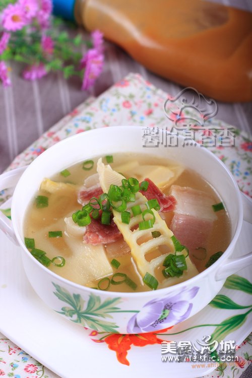 春笋火腿浓汤的做法