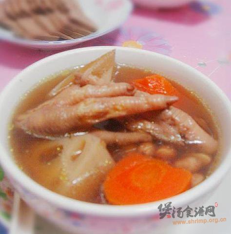 花生莲藕煲鸡脚的做法