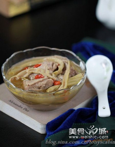 笋干老鸭汤的做法