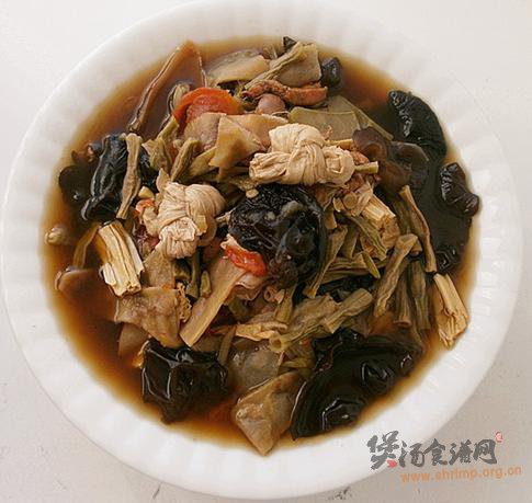 荤素乱炖的做法
