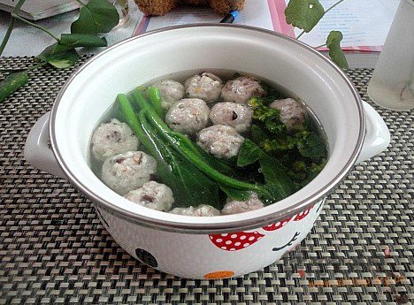 菜心豆腐丸子汤的做法