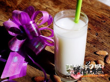 豆浆机版杏仁露的做法