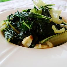 蒜头豆豉炒spinach的做法 蒜头豆豉炒spinach的做法