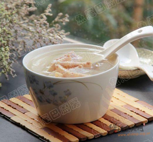 凤爪海螺瘦肉汤的做法