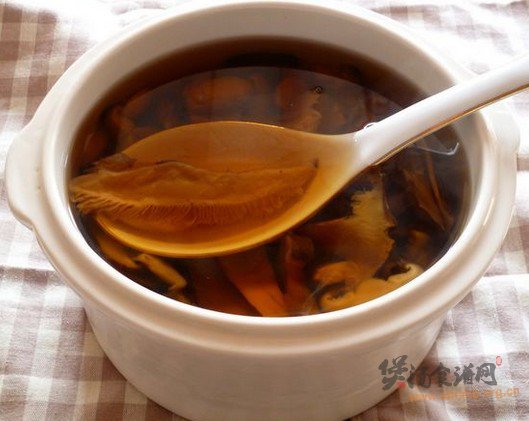 松茸杂菌煲的做法