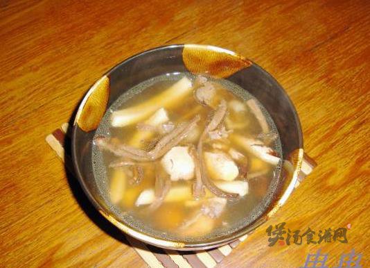 椰子煲鸡的做法