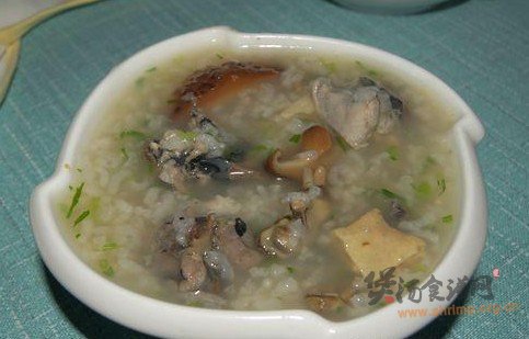 乌骨鸡香菇粥的做法