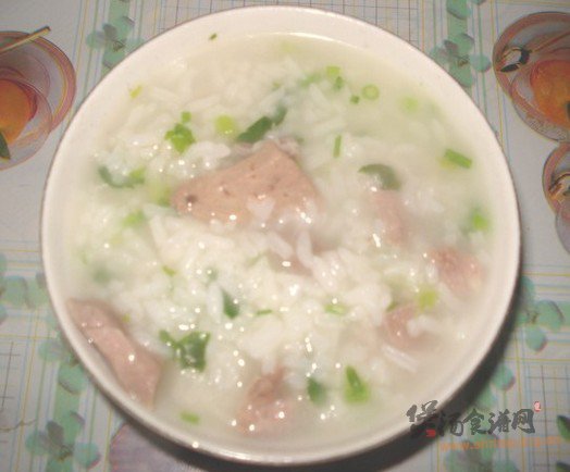 猪肝芹菜瘦肉粥的做法