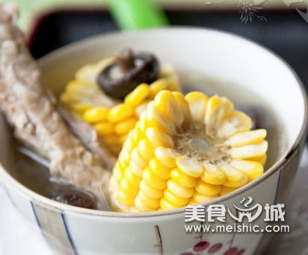 香菇玉米肋排汤的做法