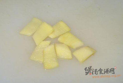 猪肝春菜汤的做法