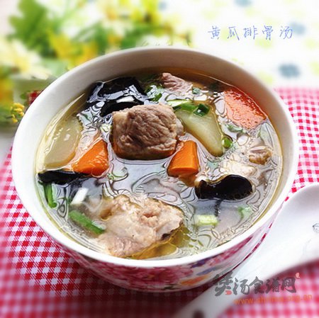 (图)老黄瓜排骨汤的做法