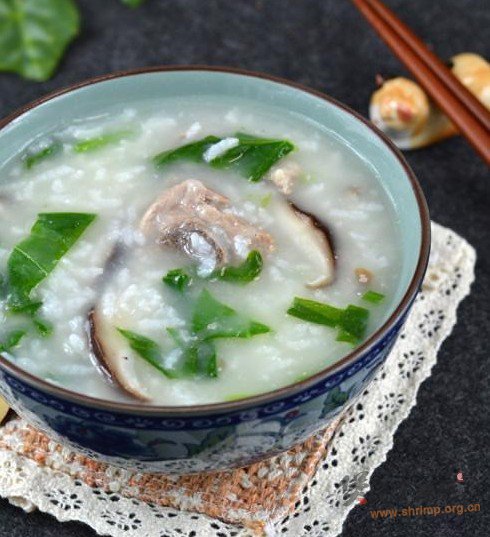 香菇排骨粥的做法