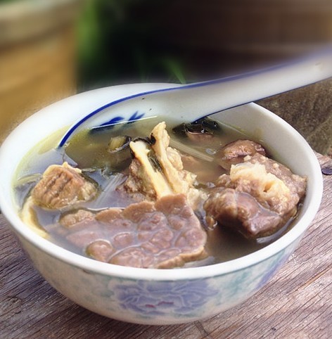 白菜干煲猪肺的做法