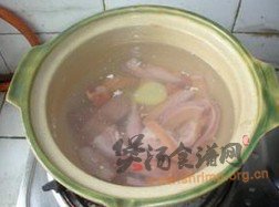 大蒜猪肚汤的做法