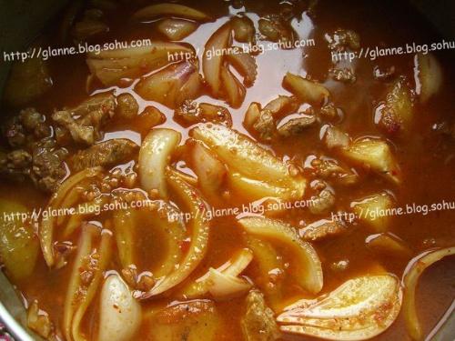 沙嗲牛肉杂菜汤的做法