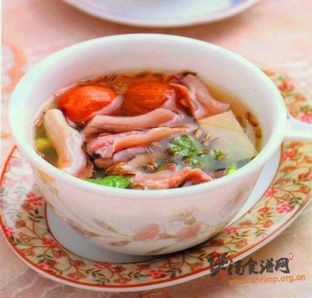 茴香蜜枣猪肚汤的做法